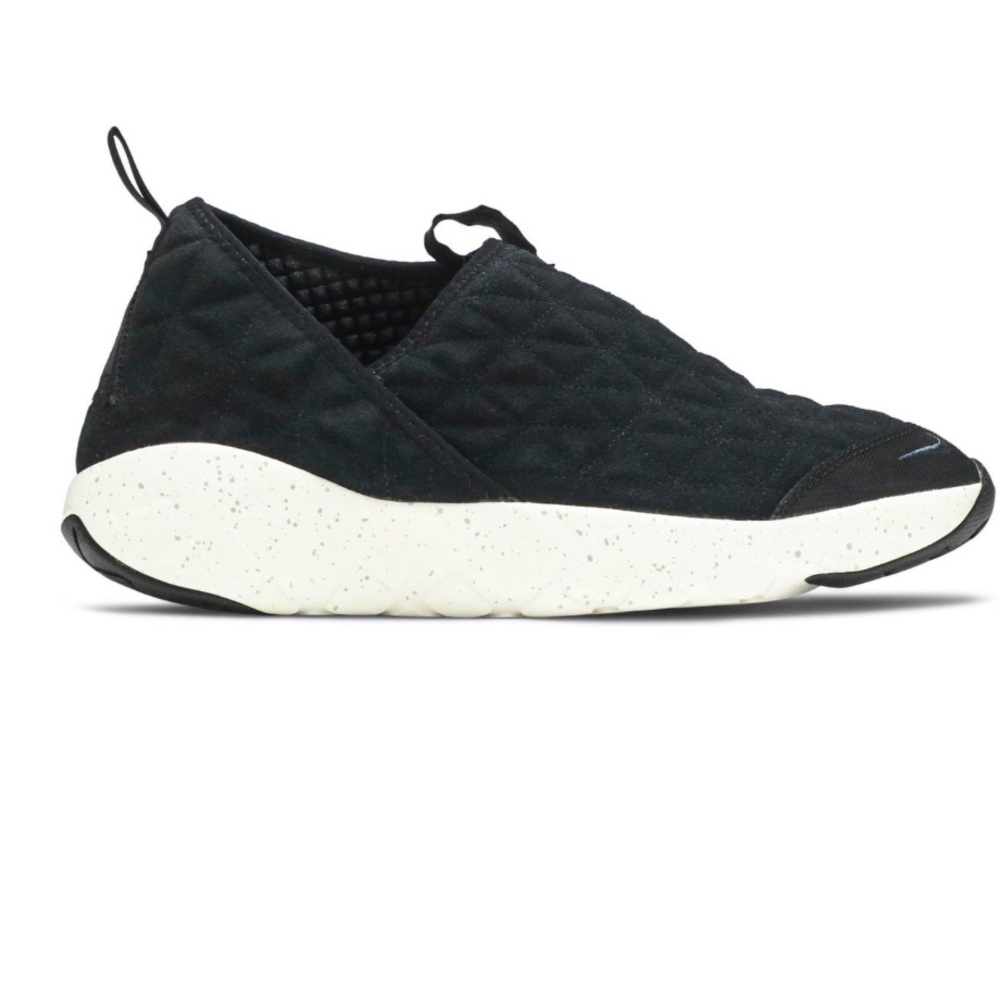 Nike • ACG Moc 3.0 *MENS 5.5*